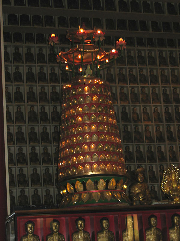 temple statue (mr 0121).jpg
